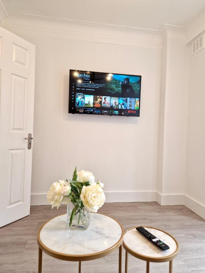 Vibrant 2-Bedroom Flat With Elevator In Marylebone, Close To Hyde Park & Edgware Road Apartment London