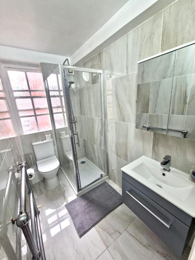 Vibrant 2-Bedroom Flat With Elevator In Marylebone, Close To Hyde Park & Edgware Road Apartment London