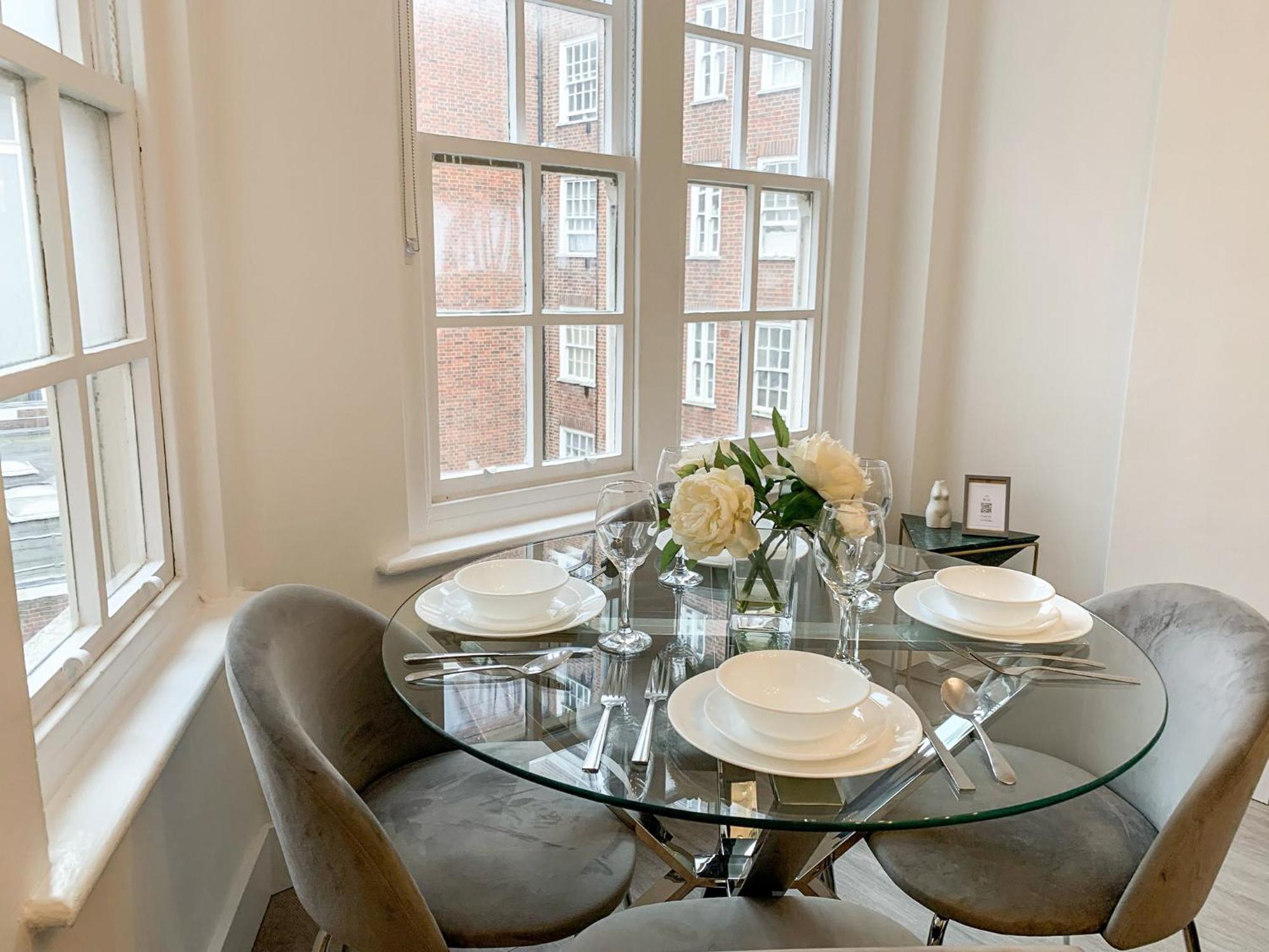 Apartment Vibrant 2-Bedroom Flat With Elevator In Marylebone, Close To Hyde Park & Edgware Road *