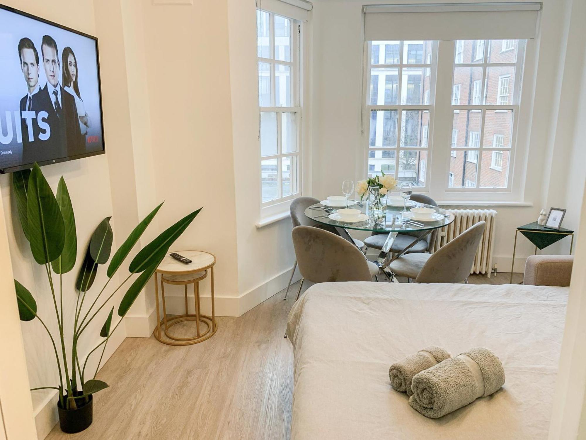 Vibrant 2-Bedroom Flat With Elevator In Marylebone, Close To Hyde Park & Edgware Road *